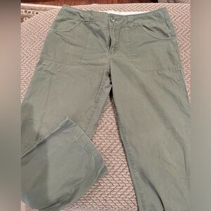 Women’s size 12, Columbia, green cargo pants